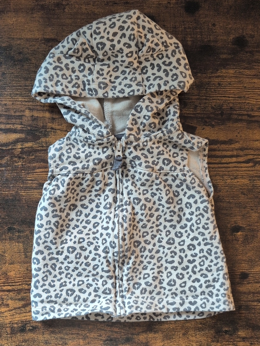 5/$25 Carter's Sleeveless Hooded Leopard Print Vest 6M